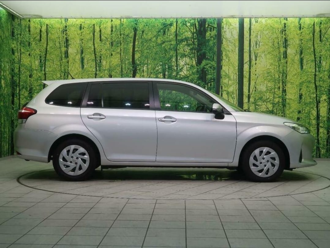 Toyota Fielder 2018