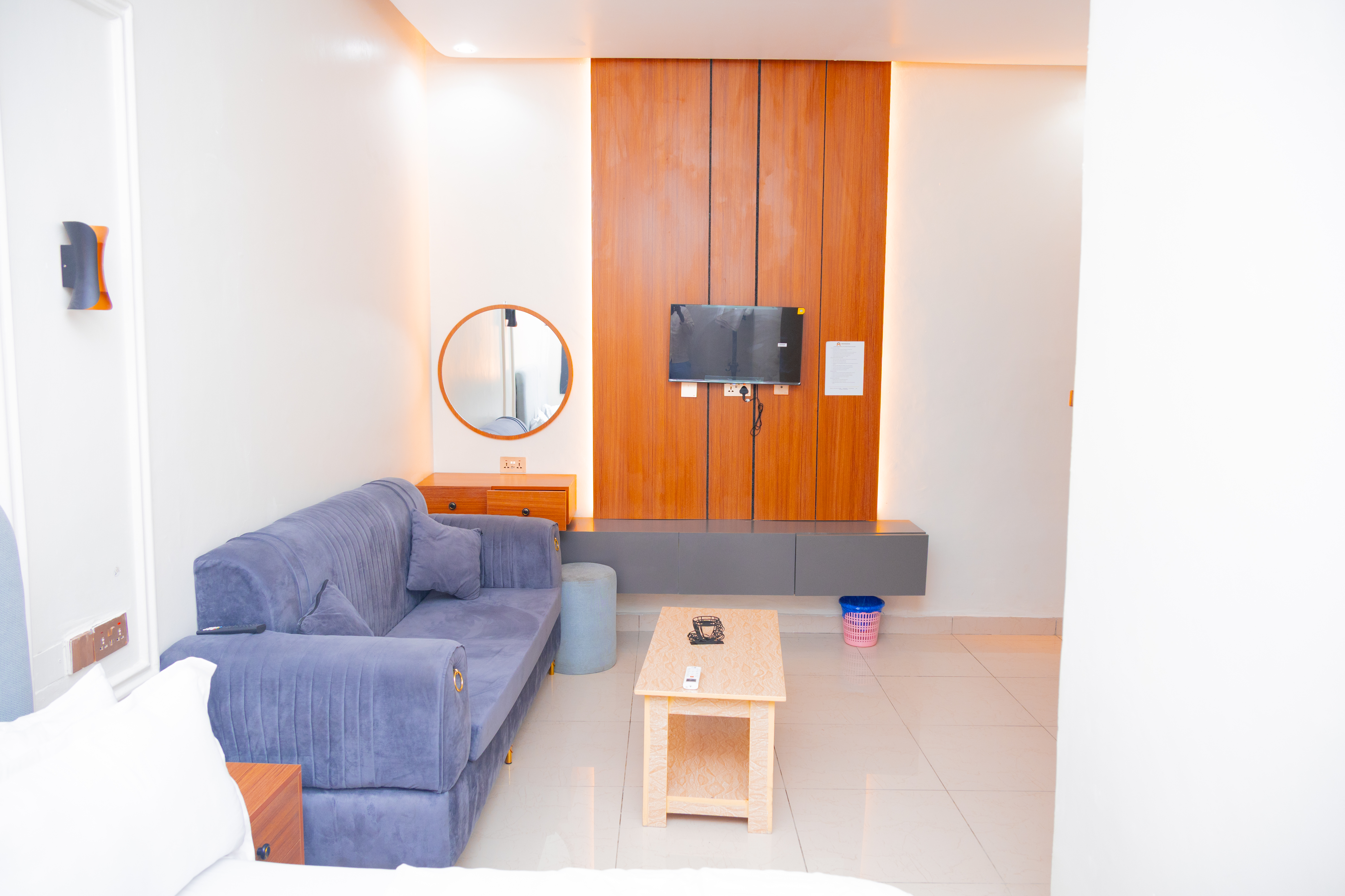 Sigle Room