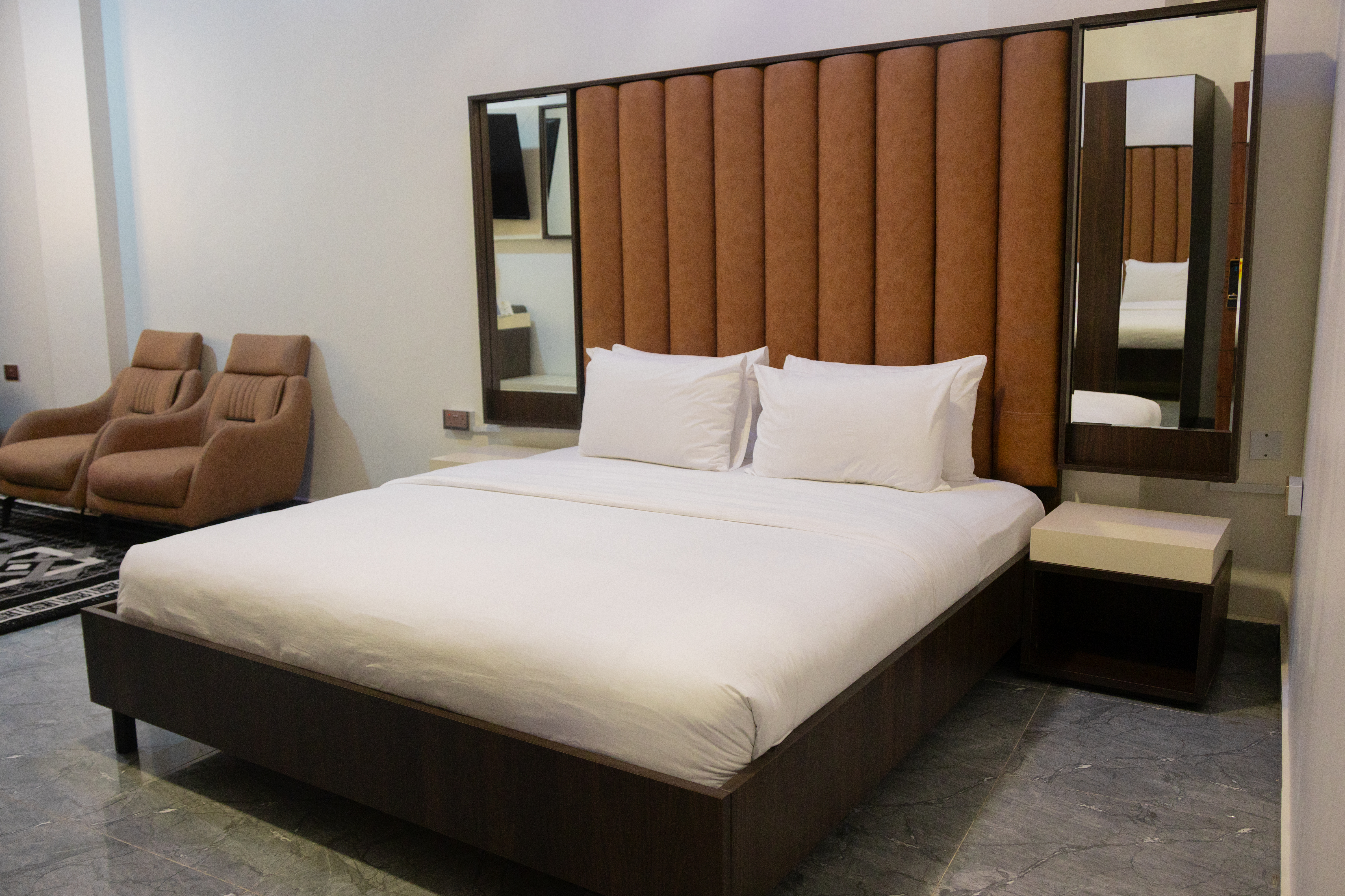 Suite Room